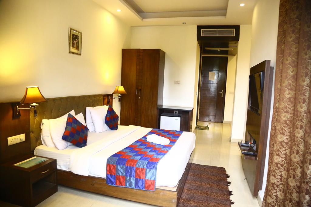 ניו דלהי Hotel Smart Inn 2 מראה חיצוני תמונה
