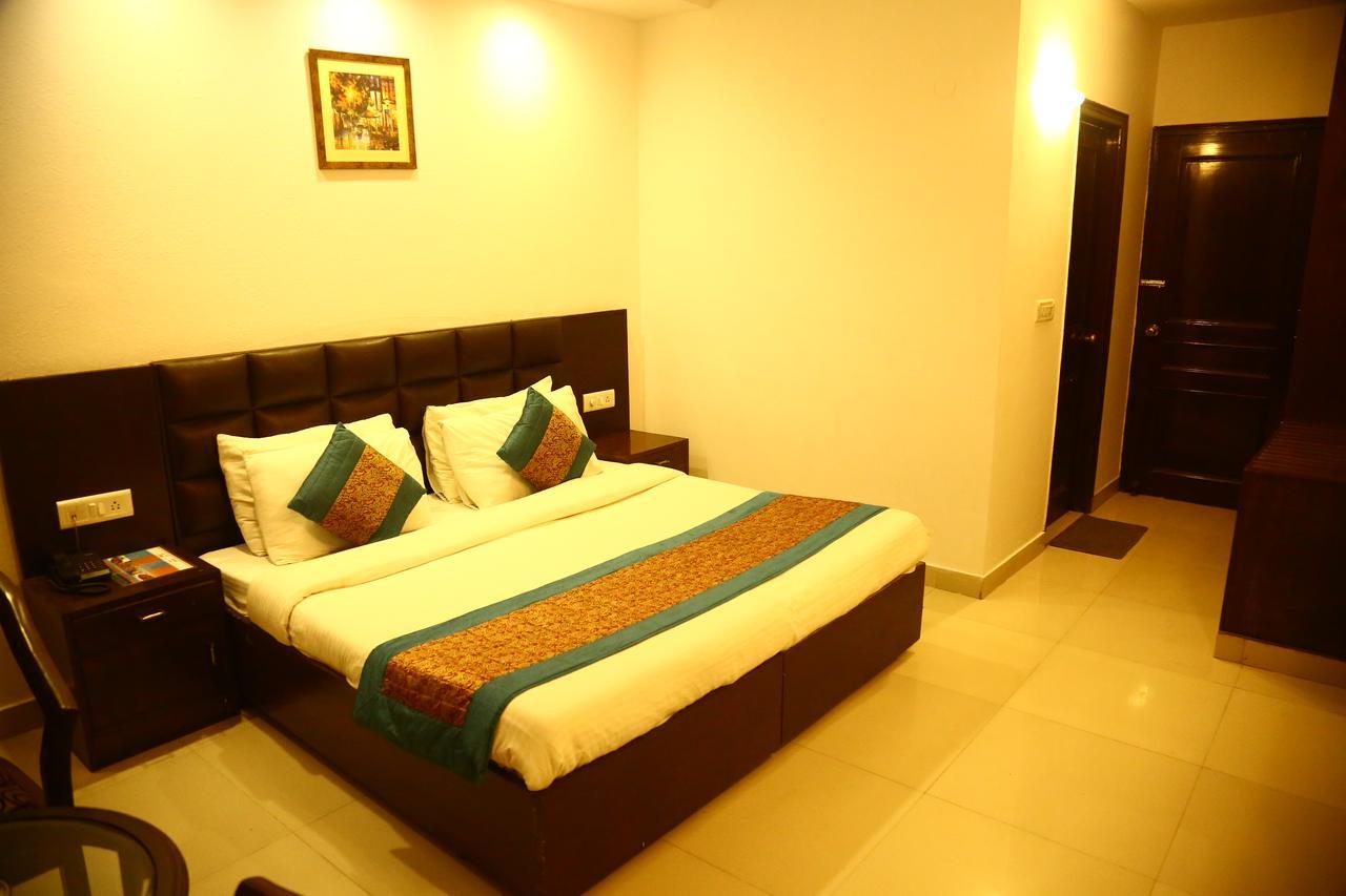 ניו דלהי Hotel Smart Inn 2 מראה חיצוני תמונה