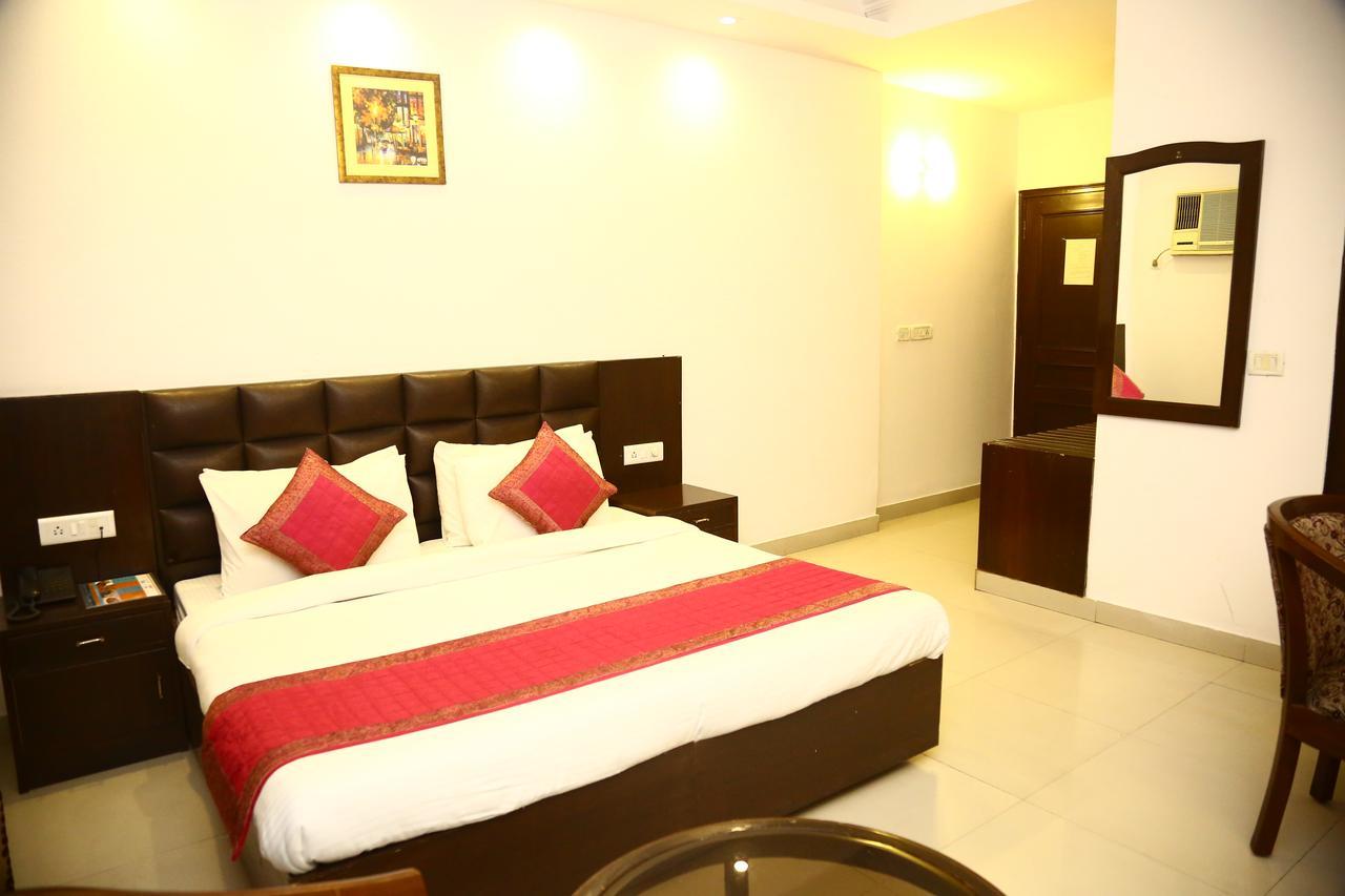 ניו דלהי Hotel Smart Inn 2 מראה חיצוני תמונה